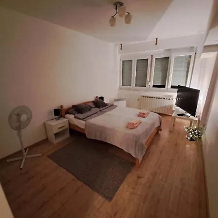 Stan Na Dan Centarm Apartment